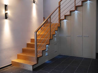 Faltwerktreppe, teamlutzenberger teamlutzenberger Modern corridor, hallway & stairs