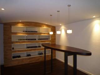 Weinkeller, teamlutzenberger teamlutzenberger Modern Home Wine Cellar
