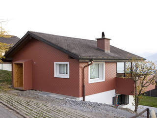 Umbau & Sanierung Ferienhaus Gebertingen/CH, Singer Baenziger Architekten Singer Baenziger Architekten Modern houses