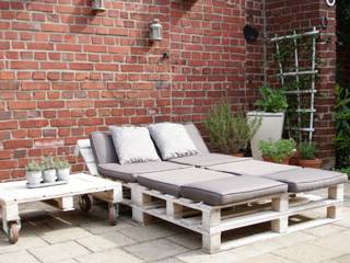 Upcycling/-redesign Gartenmöbel aus Paletten, wohnausstatter wohnausstatter Eclectic style garden