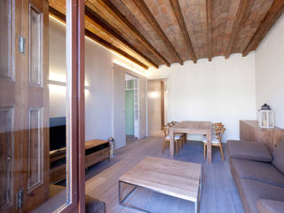 Piso Calle Princesa en Barcelona, 4+1 arquitectes 4+1 arquitectes Modern living room
