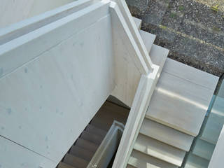 Stair Detail Wilkinson King Architects Modern corridor, hallway & stairs