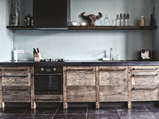 homify Industrial style kitchen Wood Wood effect