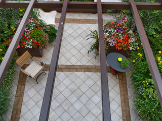 Il terrazzo a Savona, Verde Progetto - Adriana Pedrotti Garden Designer Verde Progetto - Adriana Pedrotti Garden Designer