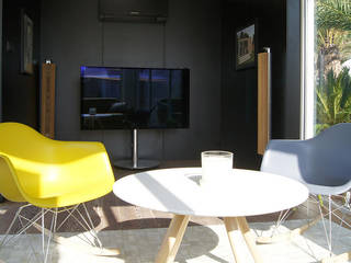 Studio jardin, .oboo-outdoor .oboo-outdoor Balkon, Beranda & Teras Modern