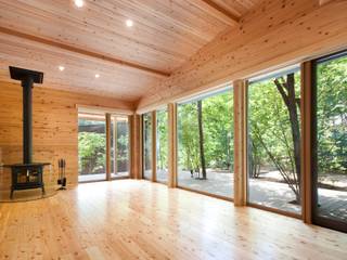 ひだまりのいえ, 吉田建築設計事務所 吉田建築設計事務所 Modern living room Wood Wood effect