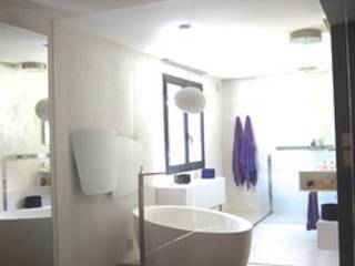 Villa Mougins, affinity-Lifestyle affinity-Lifestyle Modern bathroom