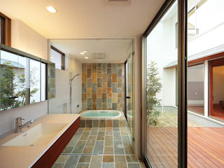 haus-vila, 一級建築士事務所haus 一級建築士事務所haus Asian style bathroom