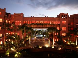 HOTEL ABAMA, Tenerife. Suites, RAFAEL VARGAS FOTOGRAFIA SL RAFAEL VARGAS FOTOGRAFIA SL Дома в средиземноморском стиле