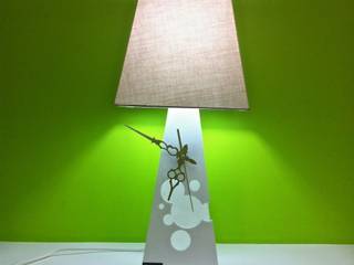 Clocklamp, antoniolaidesign antoniolaidesign غرفة نوم