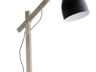 Drewniana lampa na biurko, Chwila Inspiracji Chwila Inspiracji Studio in stile scandinavo