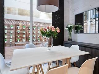 APARTAMENTO EIXAMPLE DE BARCELONA, Time2dsign Time2dsign Modern dining room