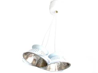 Lampe suspension trio mini passoires, Chez V-Renise Chez V-Renise Cozinhas ecléticas