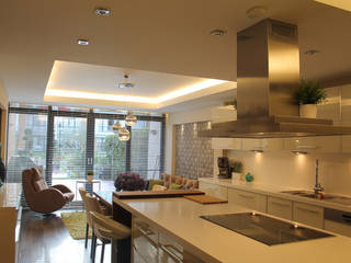 homify Modern kitchen