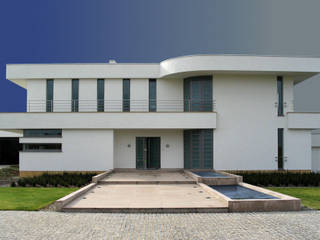 Rezydencja , MAŁECCY biuro projektowe MAŁECCY biuro projektowe Minimalist house