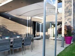 ​C4sun: Doppelsegel elips4sun, C4sun C4sun Modern style balcony, porch & terrace