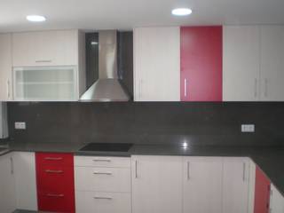 REFORMA COCINA Y BAÑO, CONSTRUCCIONES Y REFORMAS LAREGO, SCP CONSTRUCCIONES Y REFORMAS LAREGO, SCP Cozinhas modernas