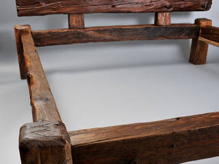 Unikates Altholz- Doppelbett massiv, Tuldok Tuldok Rustic style bedroom Wood Wood effect