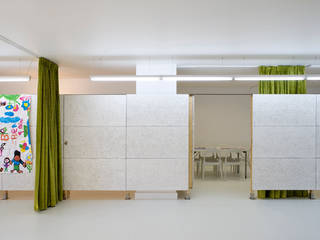 Ousar Crescer, TERNULLOMELO Architects TERNULLOMELO Architects Commercial spaces