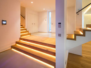 Einfamilienhaus Neubau, schulz.rooms schulz.rooms Modern corridor, hallway & stairs