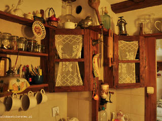 Meble rustykalne, drewniane rzeżbione ręcznie - do kuchni, Zakład Stolarski Robert Latawiec Zakład Stolarski Robert Latawiec Rustic style kitchen