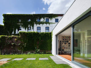 Stadthaus Neuss, Wichmann Architekten Ingenieure GmbH Wichmann Architekten Ingenieure GmbH Modern windows & doors