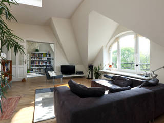 Zinshaus in Eppendorf, Andreas Edye Architekten Andreas Edye Architekten Moderne Wohnzimmer