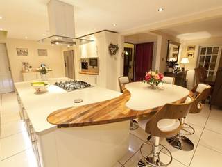 Traditional Kitchen in Wakefield at Horbury, Twenty 5 Design Twenty 5 Design Kitchen