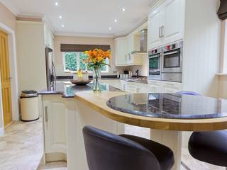 Classic Kitchen in Wakefield at Sandal, Twenty 5 Design Twenty 5 Design Kitchen