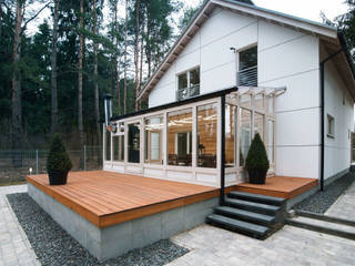 ENERGOHOUSE, ZROBYM architects ZROBYM architects Minimalist balcony, veranda & terrace