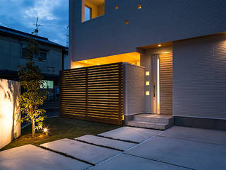 『ソラ庭のある家』, 納得住宅南大阪 納得住宅南大阪 Casas modernas: Ideas, imágenes y decoración