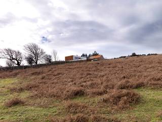 Stormy Castle, LOYN+CO ARCHITECTS LOYN+CO ARCHITECTS Casas estilo moderno: ideas, arquitectura e imágenes