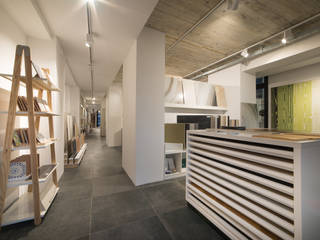 Uno showroom - Esagono s.r.l., Mario Ferrara Mario Ferrara Commercial spaces