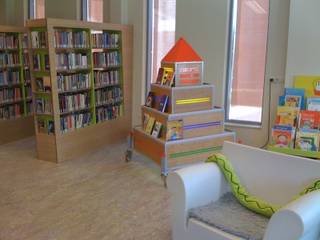 Openbare bibliotheek in Obdam, Delgadodesign Delgadodesign مساحات تجارية