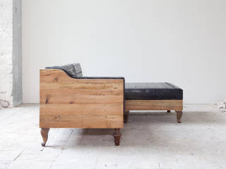 Kerti Sofa, Studio KERTI Studio KERTI Salas de estilo industrial