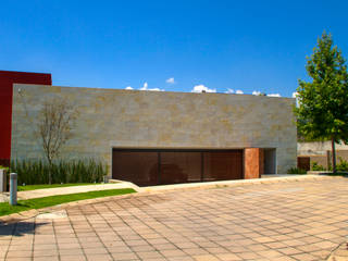 Casa 4 Puntos / Club de Golf BR, MAZ Arquitectos MAZ Arquitectos 모던스타일 주택