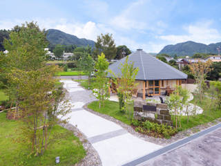 ひなた茶屋～雑木林の小さなカフェ～, 志賀建築設計室 志賀建築設計室 Casas de estilo ecléctico