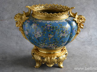 Dorure de la monture en bronze de style pseudo chinois d’un cache pot en émail cloisonné du XIXème siècle , Rodolphe Bellino Rodolphe Bellino