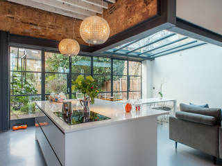 Full House Renovation with Crittall Extension, London, HollandGreen HollandGreen Кухня в стиле лофт