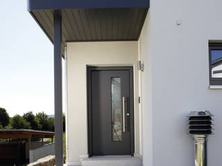 Photos, homify homify Front doors fertighausbau,holzbauweise,fertighäuser