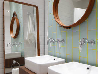 Luxury Apartment, Soho, Ligneous Designs Ligneous Designs Modern Bathroom