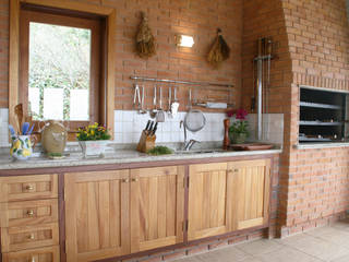 Liliana Zenaro Interiores Rustic style kitchen