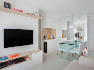 Apartamento pequeno, Carolina Mendonça Projetos de Arquitetura e Interiores LTDA Carolina Mendonça Projetos de Arquitetura e Interiores LTDA Modern living room