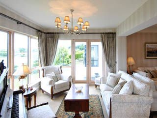 MULROY BAY, DONEGAL, CLAIRE HAMMOND INTERIORS CLAIRE HAMMOND INTERIORS Salas / recibidores