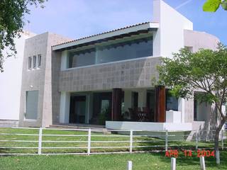 casa 84, Hussein Garzon arquitectura Hussein Garzon arquitectura Modern houses Slate