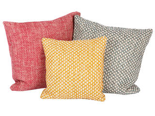 FERMOIE CUSHIONS: Effortlessly combining comfort with quality and style, Fermoie LLP Fermoie LLP Living room