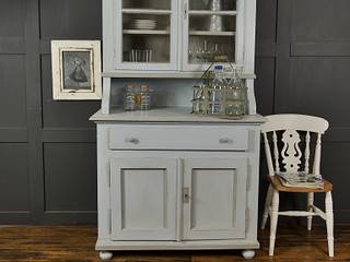 Shabby Chic Pastel Blue & Grey Antique Pine Kitchen Dresser, The Treasure Trove Shabby Chic & Vintage Furniture The Treasure Trove Shabby Chic & Vintage Furniture مطبخ خشب متين Multicolored