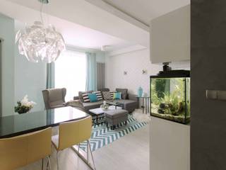 Mieszkanie z cegłą w tle, FAJNY PROJEKT FAJNY PROJEKT Salon moderne Briques