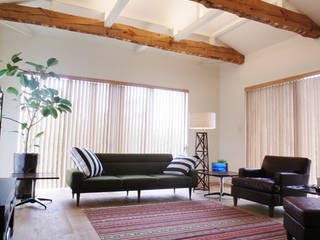 UEHARA HOUSE, vibe design inc. vibe design inc. Eclectic style living room