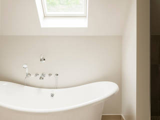 Statige manoire villa in een landelijke omgeving, Taps&Baths Taps&Baths Country style bathroom